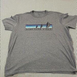 Vineyard Vines t shirt